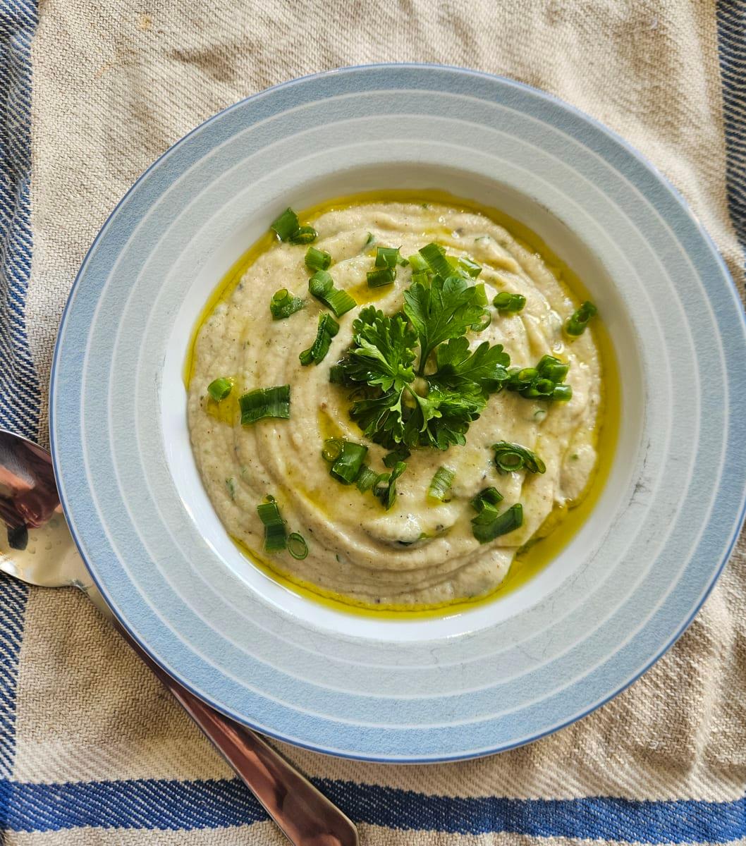 Paahdettu kukkakaalikeitto