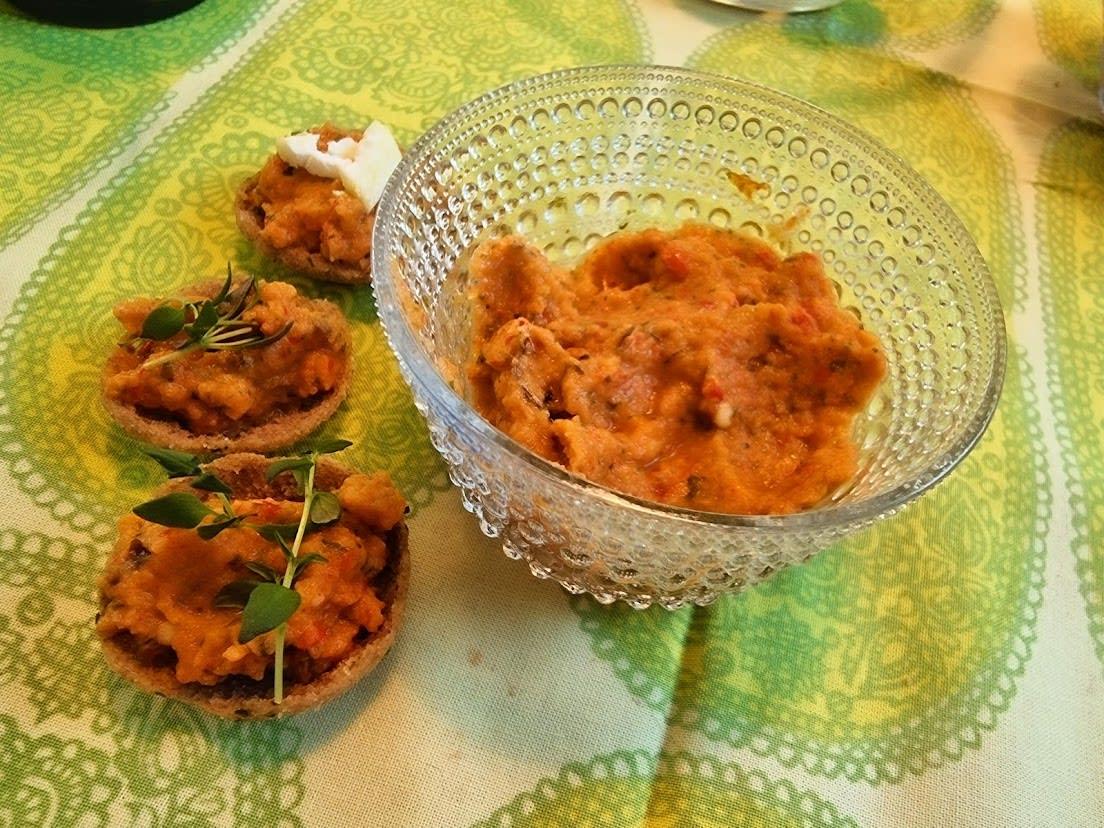 Pähkinäinen munakoisotahna